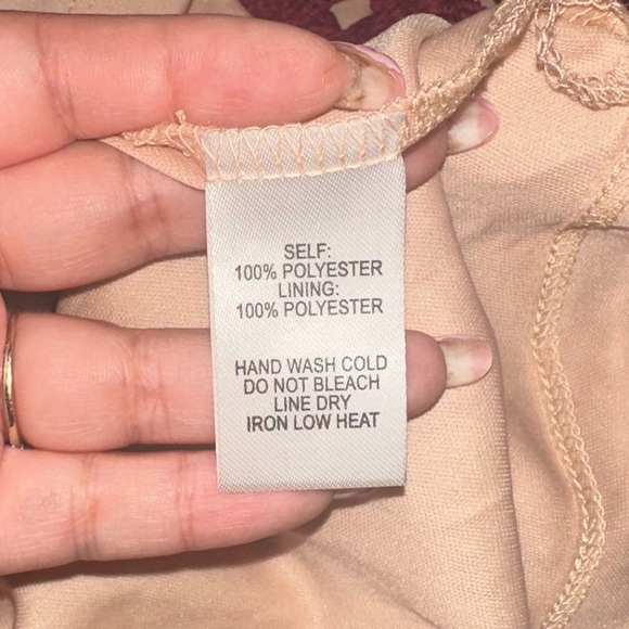 Nwt Beauty and Lace Plum Purple Crochet Lace Mini Dress
Lulus Sz M - Picture 6 of 6